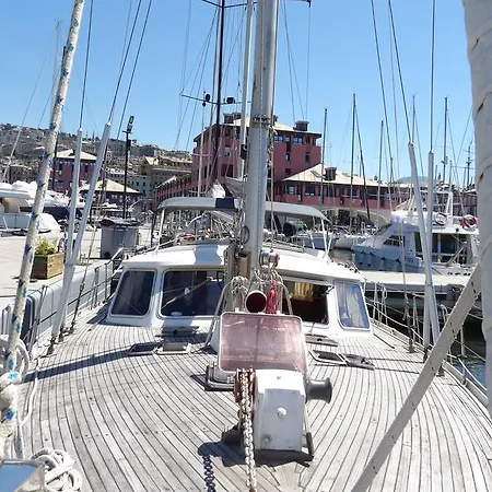 Seagull Botel Genoa