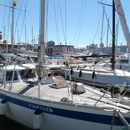 Seagull Botel Genoa